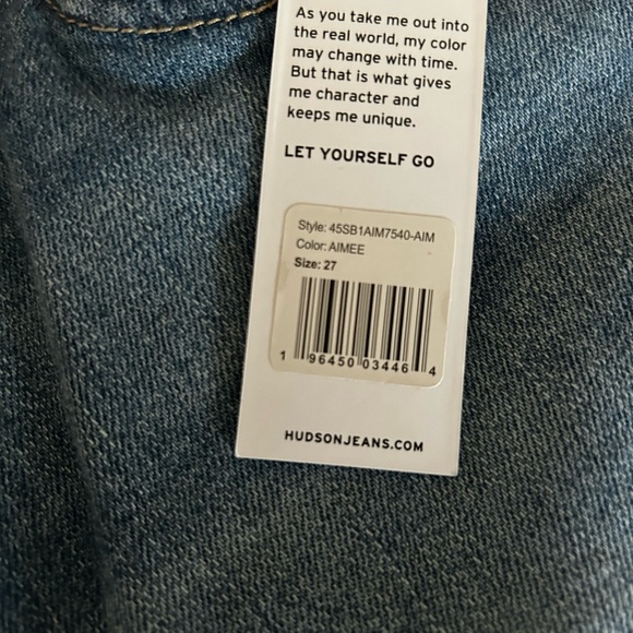 Hudson Noa high rise straight cropped jeans
-Fringe bottom
-Clr: Aimee
-Size 27 - Picture 6 of 8